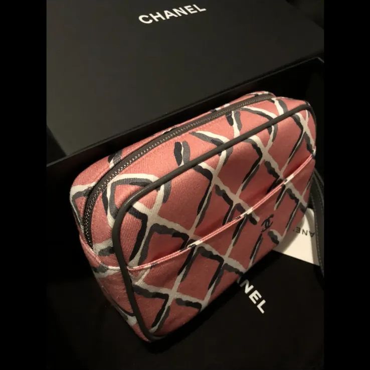 CHANEL 限定入荷★ビーチコレクション★可愛いピンクのエスパ 渋谷並木橋店】CHANEL シャネル スニーカー バックロゴ