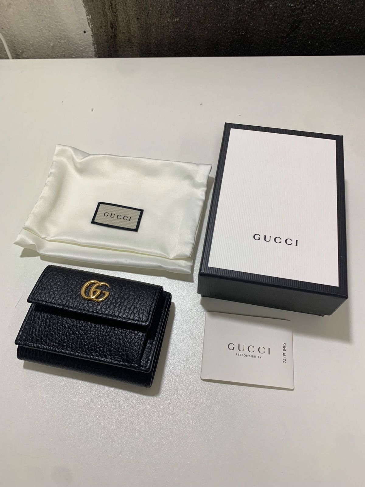 j1550 GUCCI グッチ 三つ折り財布