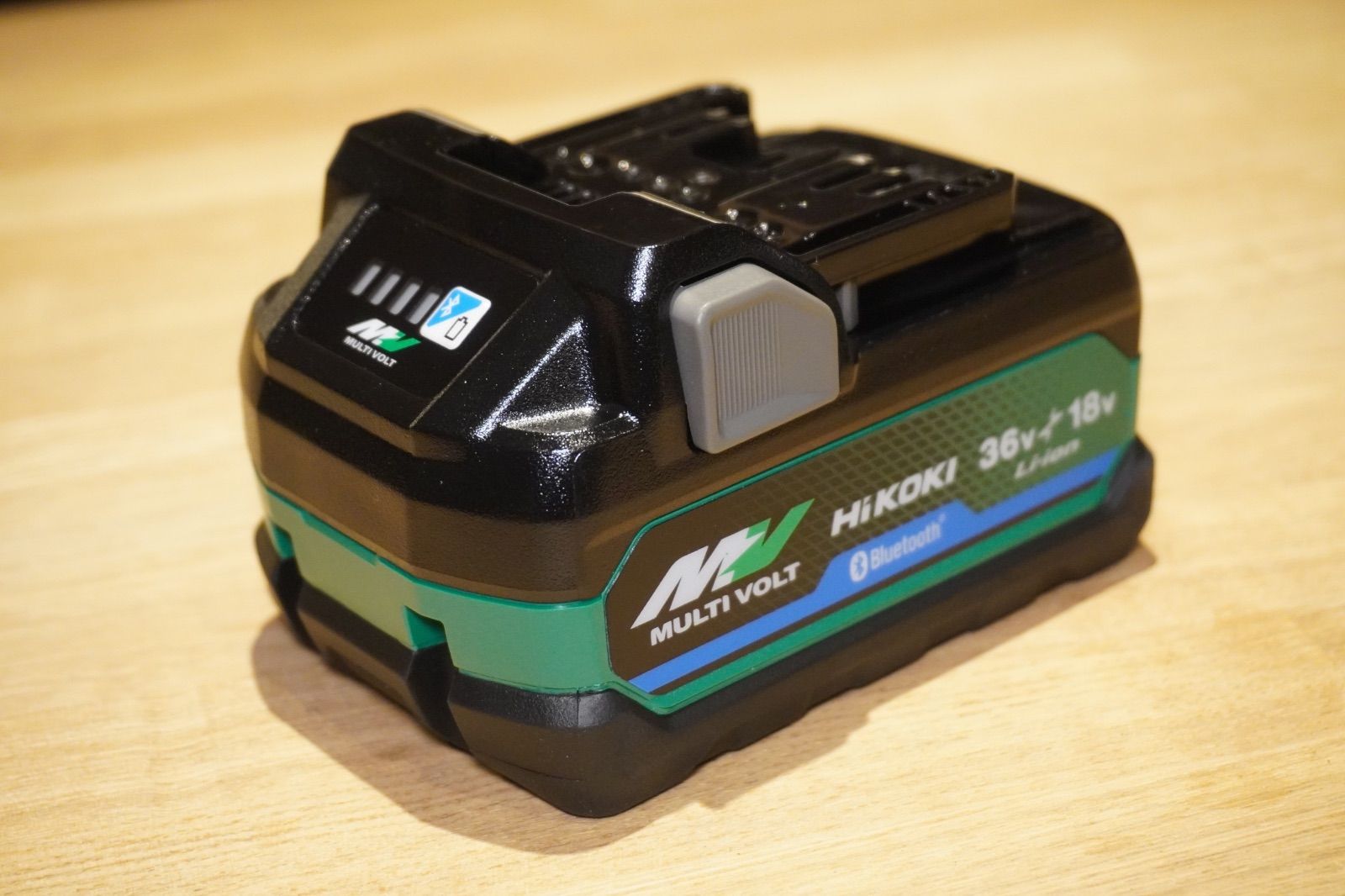 HiKOKI ハイコーキ Bluetooth付き第2世代マルチボルト蓄電池 36V 2.5Ah|18V 5.0Ah 0037-9242 BSL36A18BX