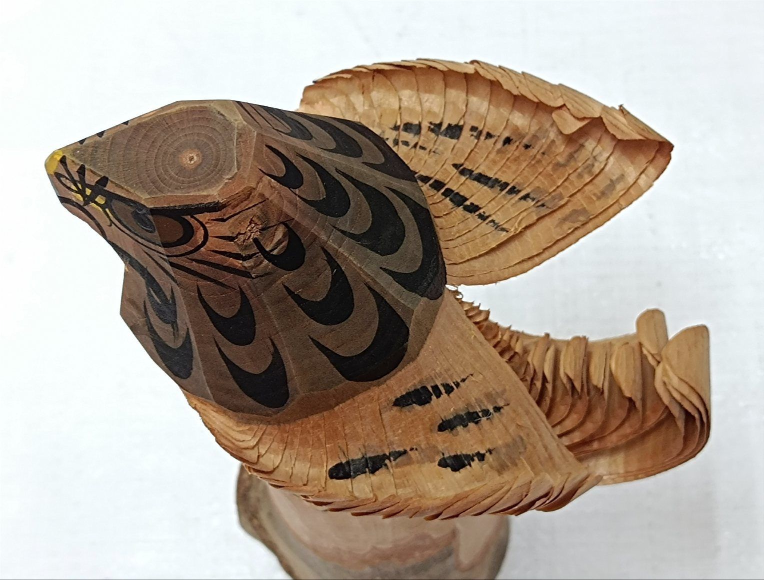 お鷹ぽっぽ　笹野一刀彫　六代目　戸田寒風作　木地郷土玩具　縁起物 笹野一刀彫 鷹山_おたかぽっぽ \u2013 東北スタンダードマーケット