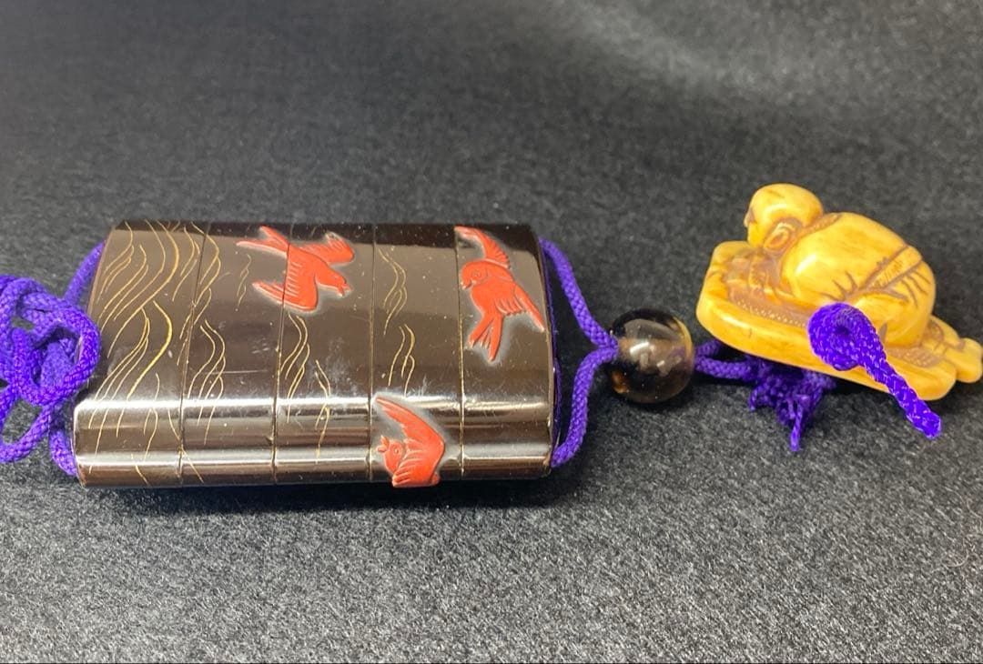 江戸時代 堆朱蒔絵波千鳥五段印籠