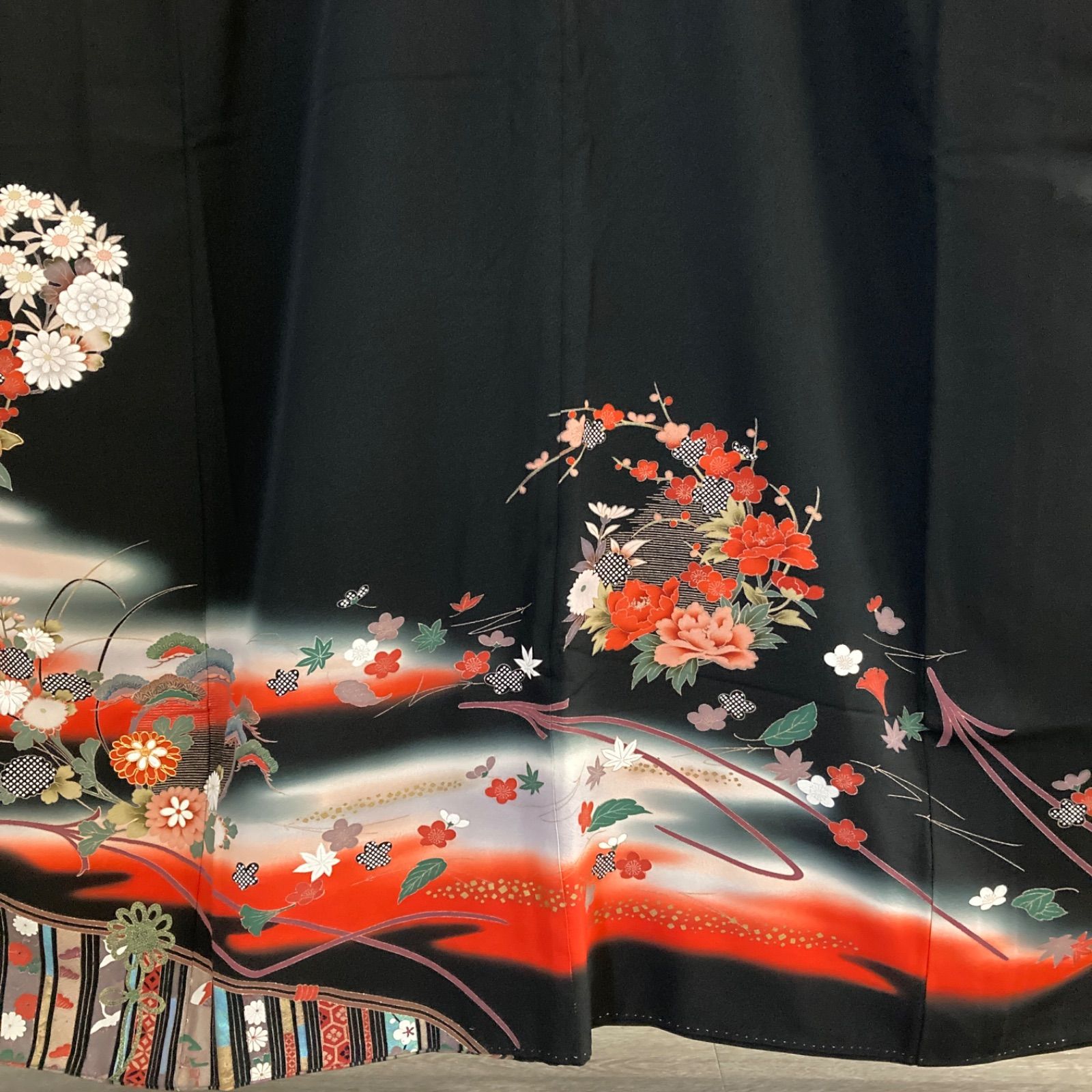 黒留袖 正絹 中古品 着物生地 リメイク用 HAA1356 3K147 - メルカリ