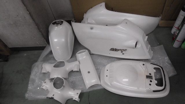 ジョルノ GIORNO AF24 の カウルセット 傷 多爪折 ヒビ:#1717040875