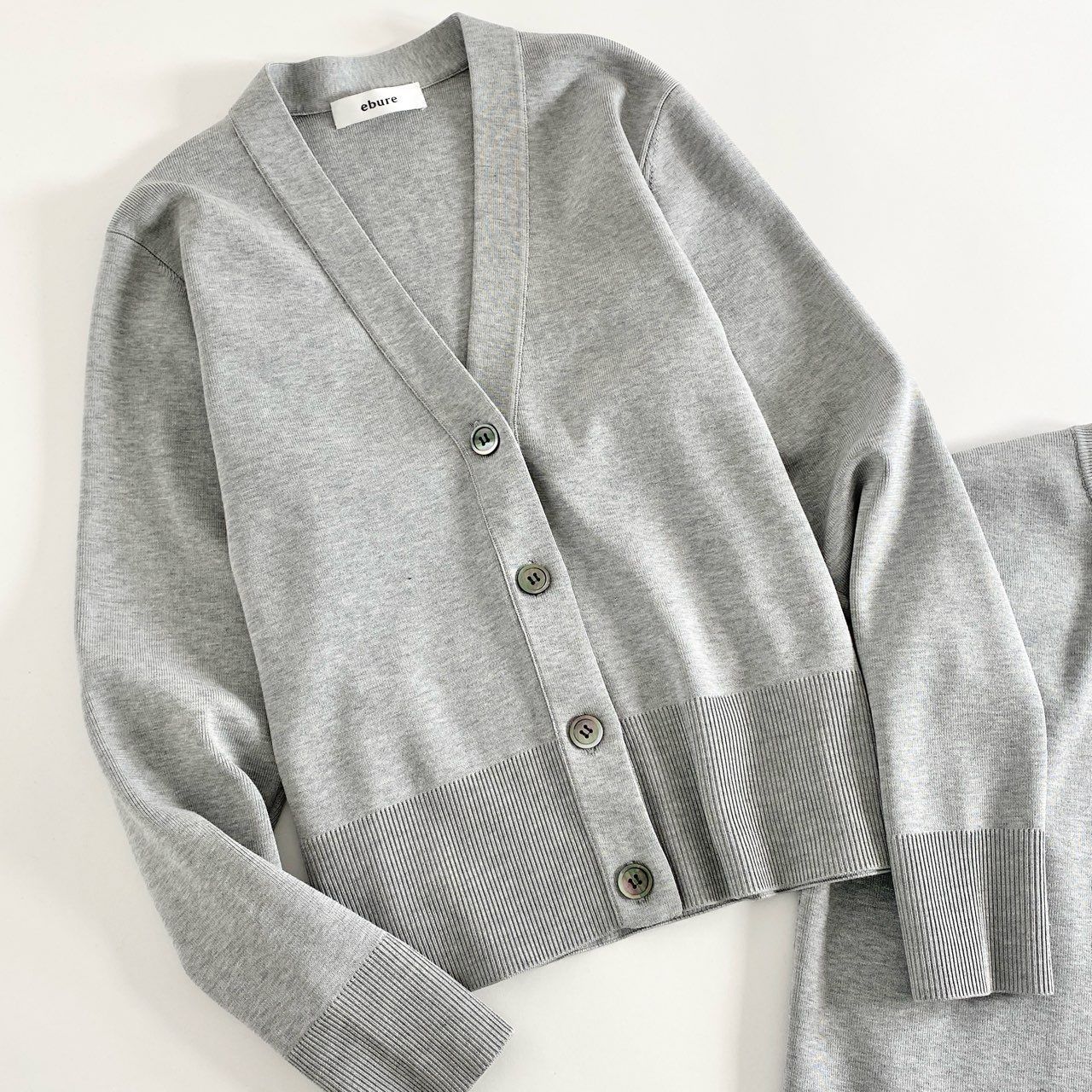 37c2 ebure エブール シルクコットンVネックカーディガン ノースリーブ  