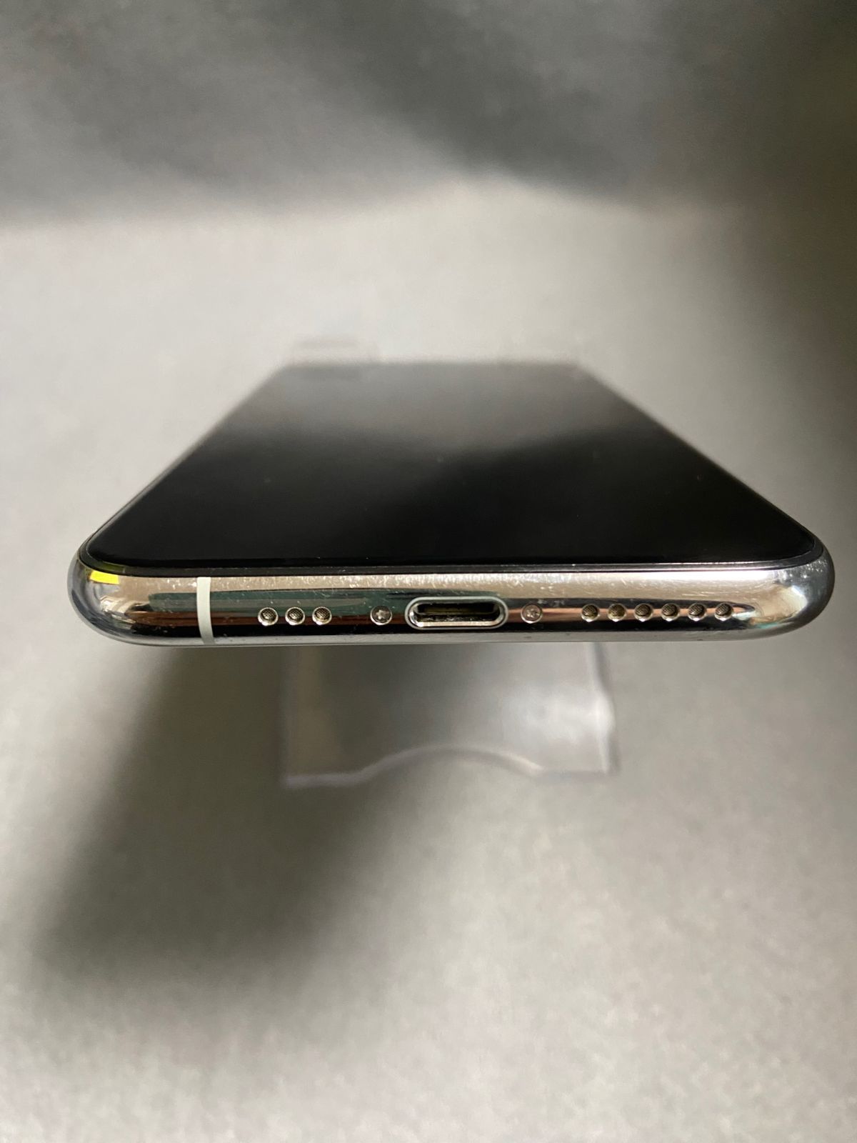 美品 国内版 SIMフリー iPhone11 Pro 64GB シルバー色 - メルカリ