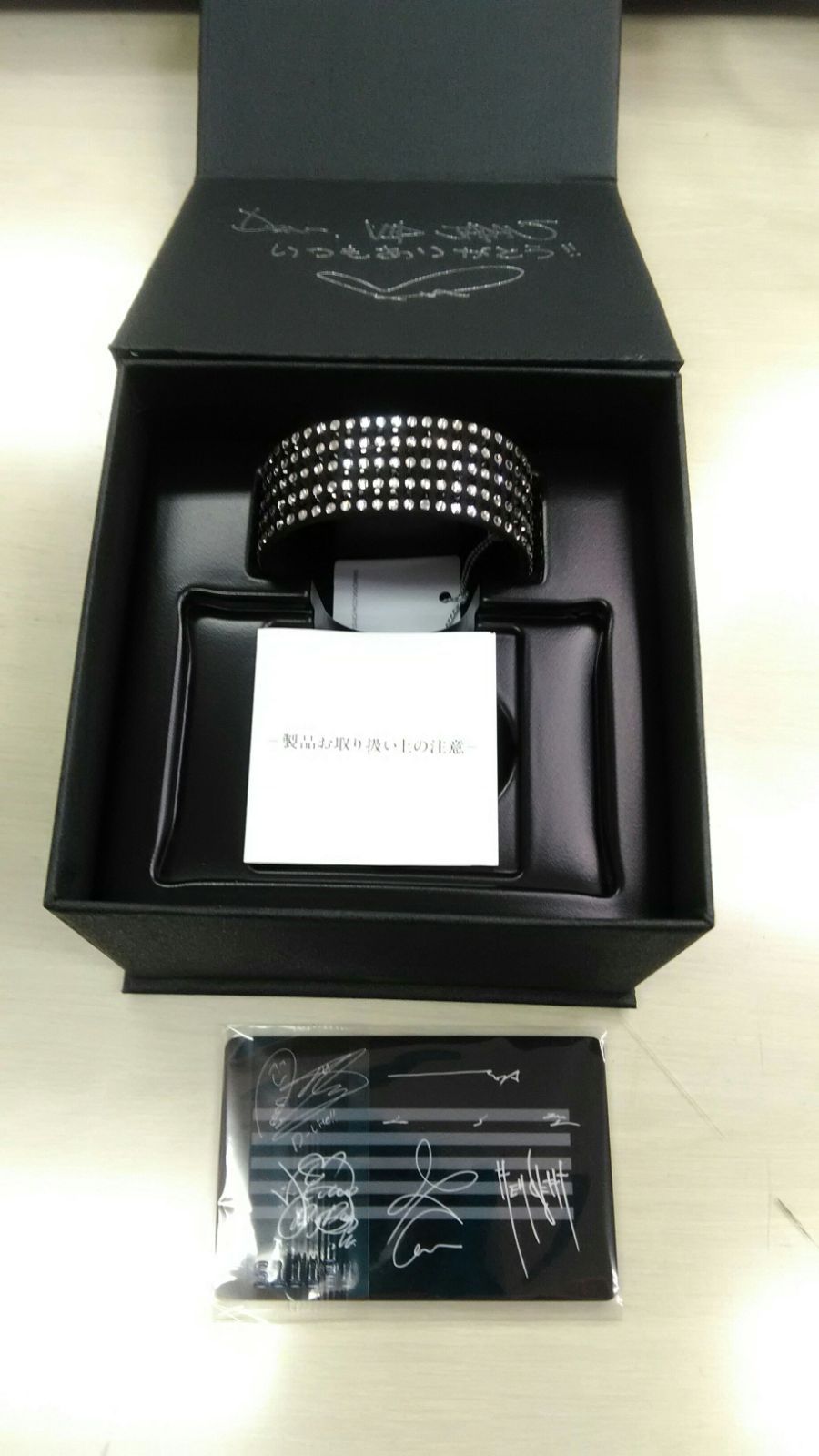 BIGBANG VIPシート スワロフスキーブレスレット - メルカリ