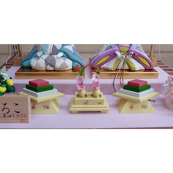 オフホワイト塗アクリルケース飾り