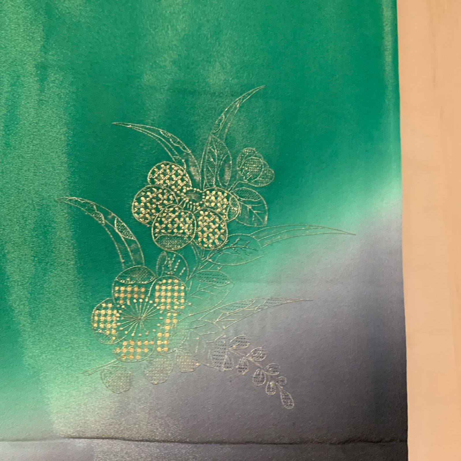 金彩汕頭蘇州刺繍霞取りに花模様振袖 汕頭蘇州刺繍 振袖 着物 未使用品