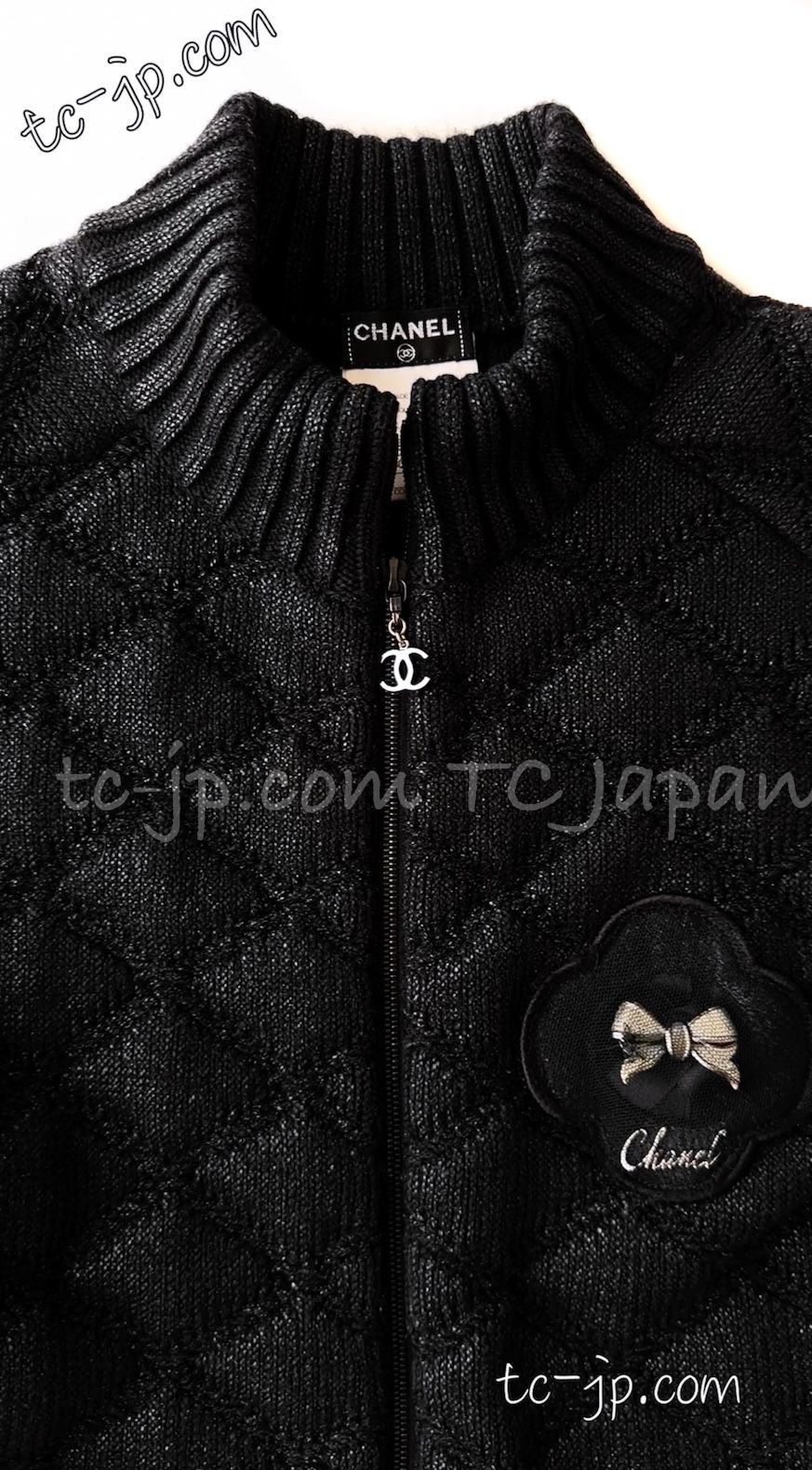 CHANEL ジッパー付き黒ブルゾン ニット CHANEL シャネル ノーカラージャケット ツイード フロントジップ