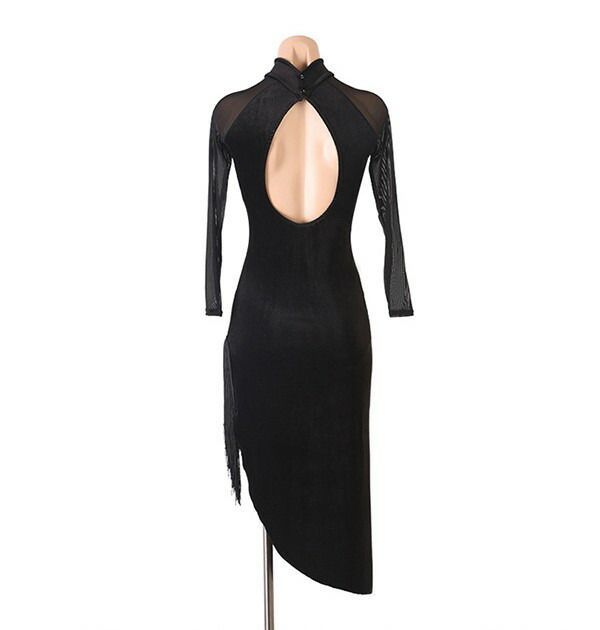 ワルツ 背中空き