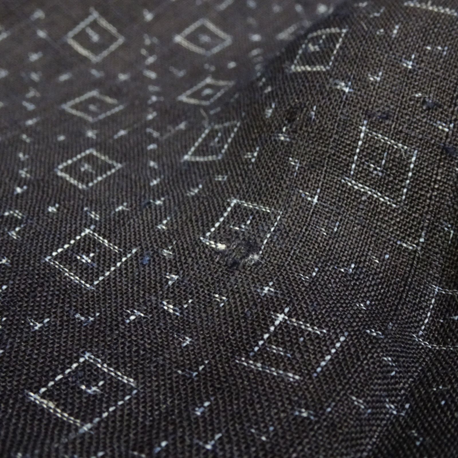 M4417☆ 着物淡雪 ☆ 逸品 本場宮古上布縦横絣幾何学模様アンティーク