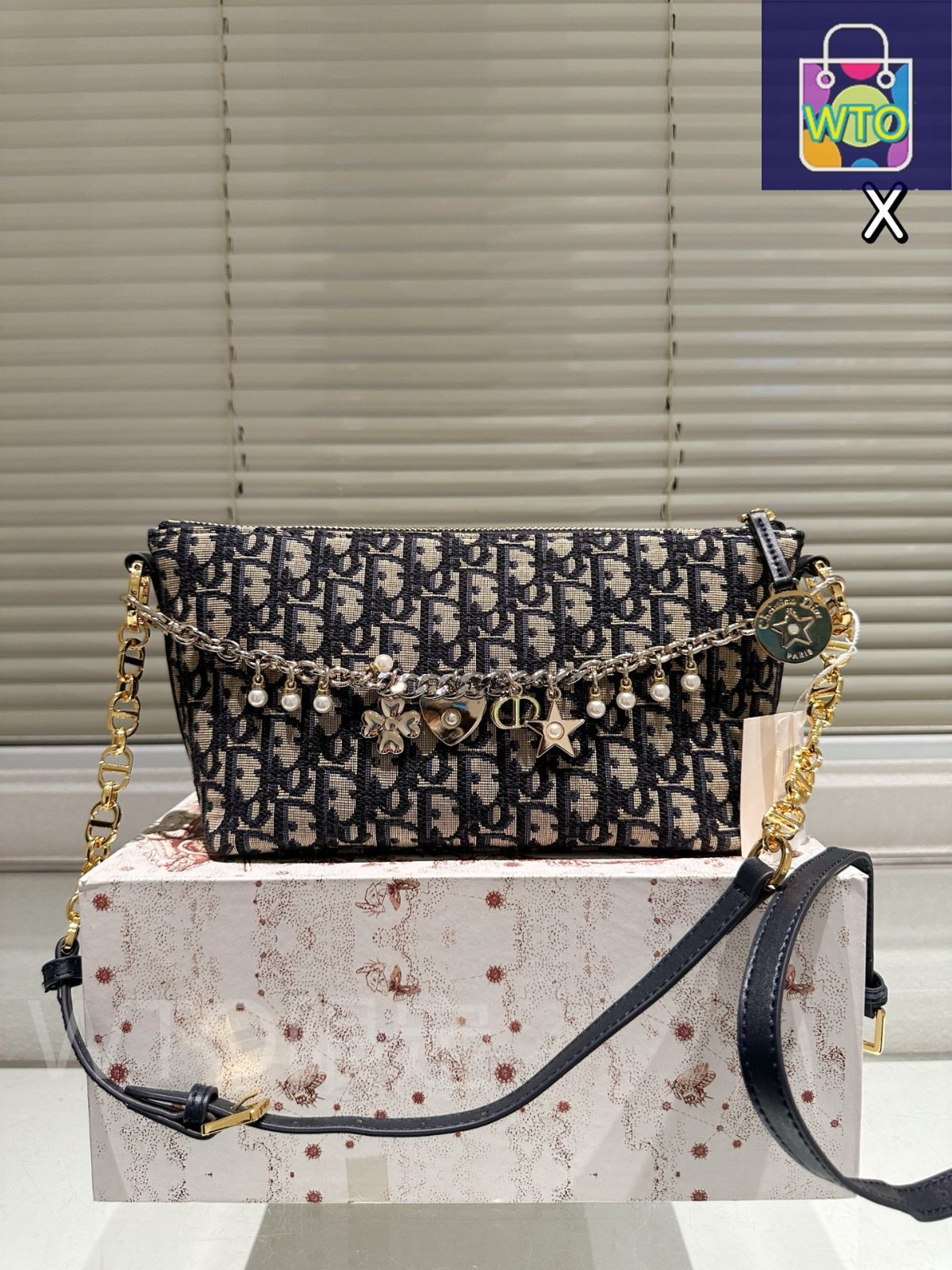 今日特価】Dior ディオール ホボスターチェーンハンドバッグ