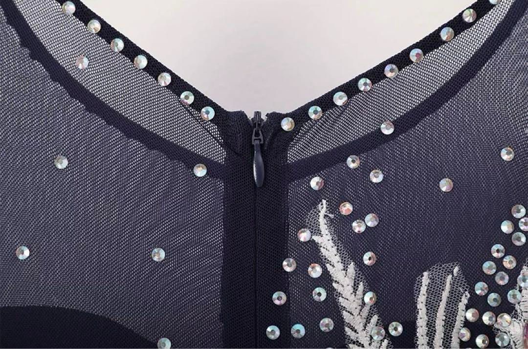 人気スタンダードドレス?ストーン付きファスナー仕様で着脱便利