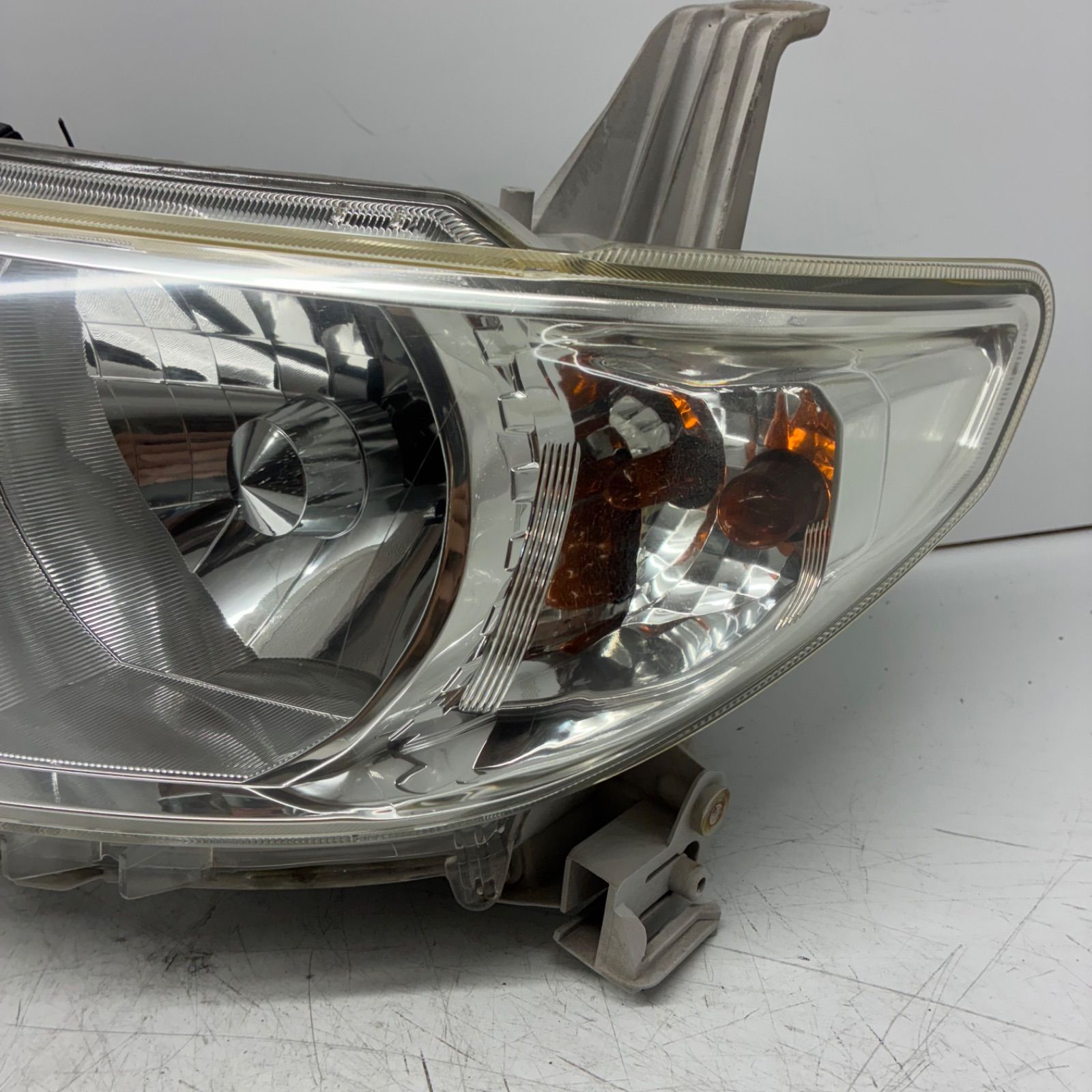 美品【コーティング済】L375S L385S タント カスタム ヘッド