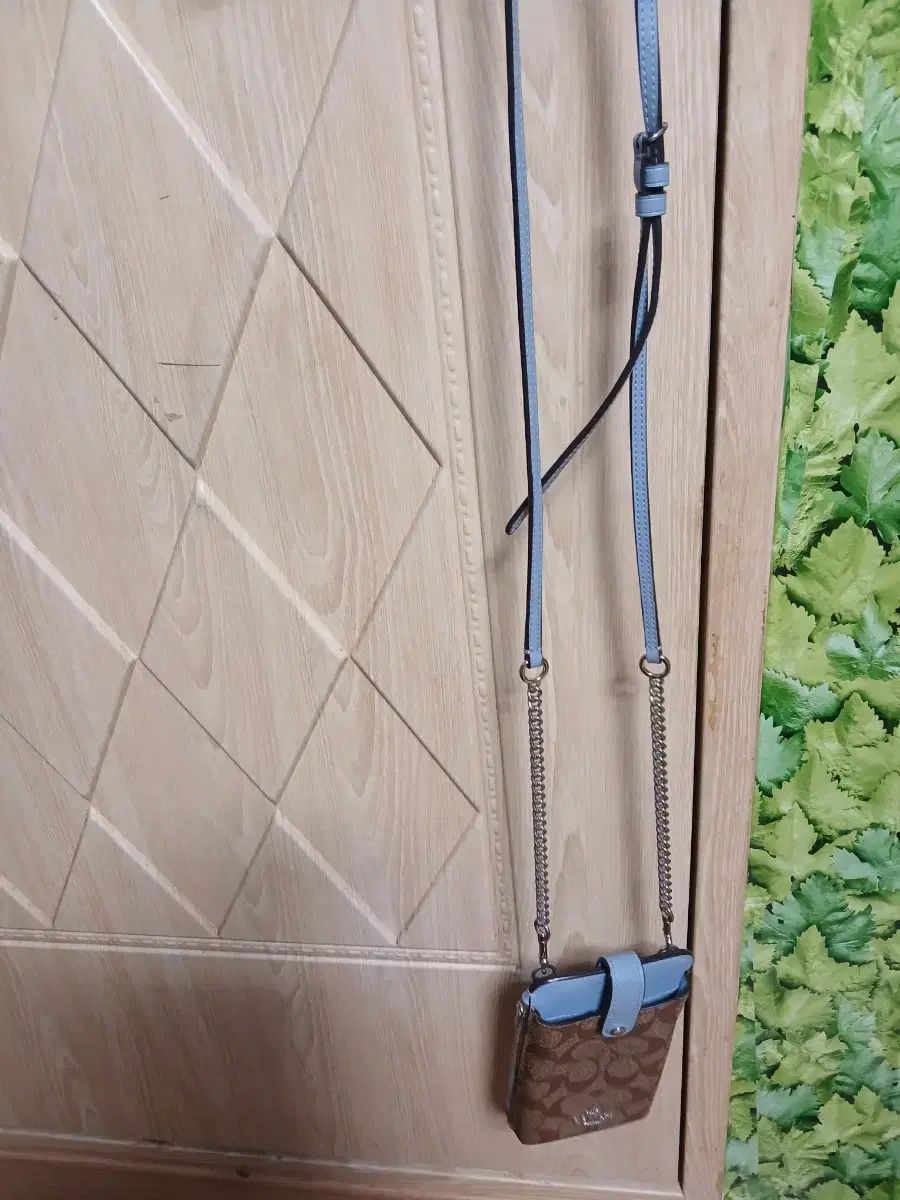 COACH スマートフォン バッグ クロスバック