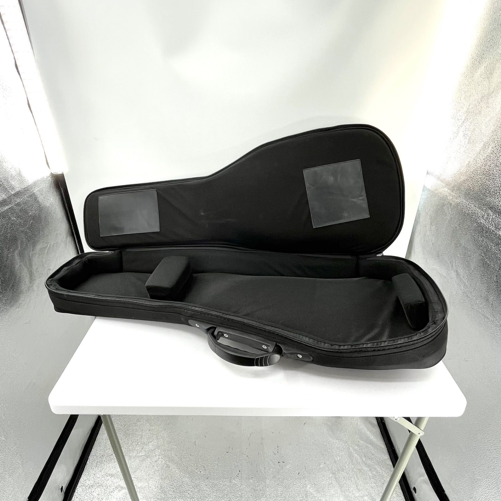 セミハードケース