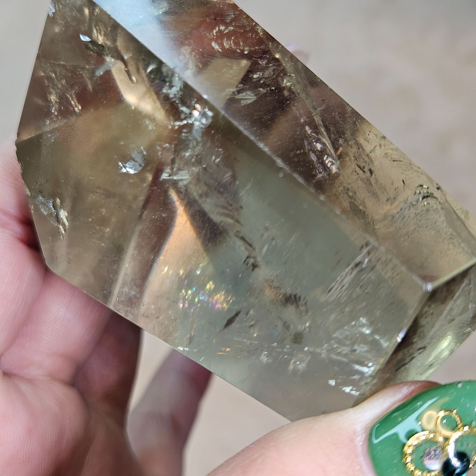 ハッキリ✨くっきり✨虹入り✨ファントムシトリン✨フリーフォーム✨