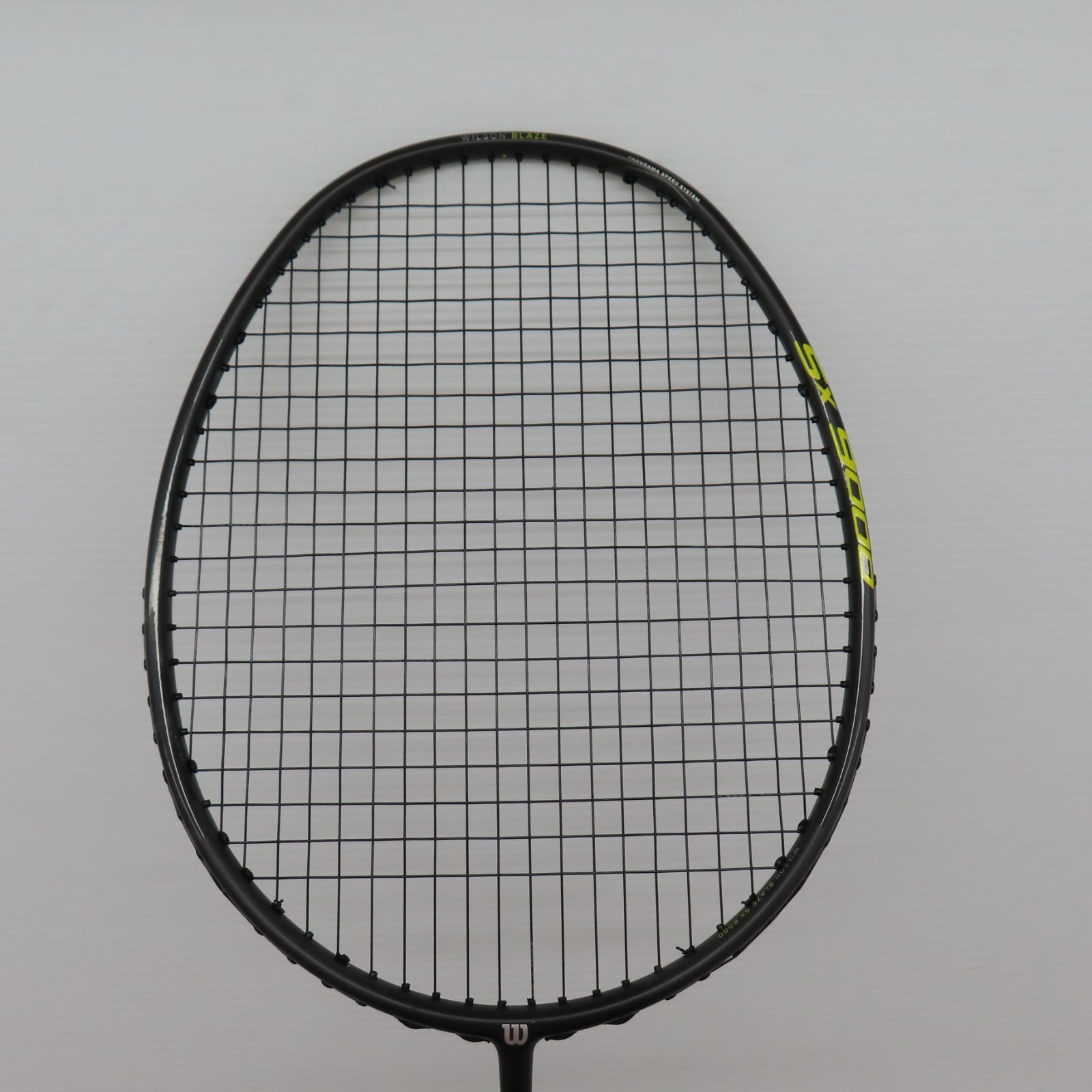 WILSON Blaze sx 9000 バトミントン　ラケット　(B9-12)