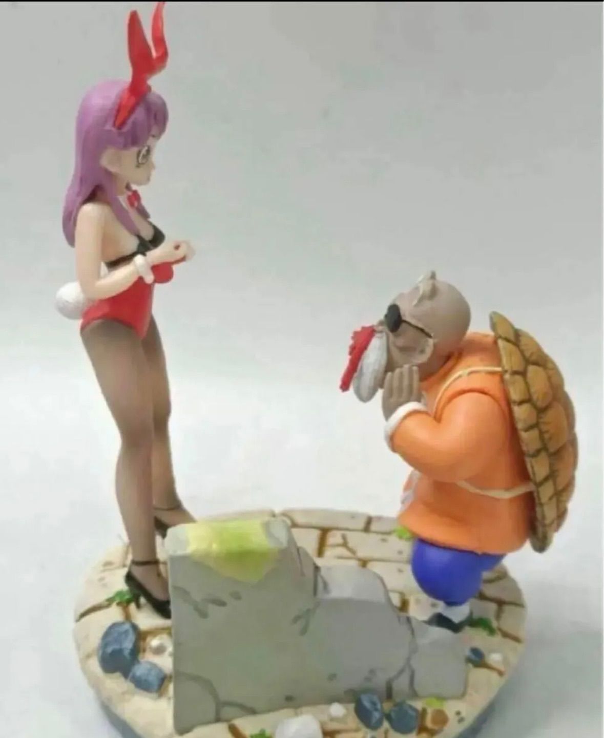 ✓人気商品 新品 ドラゴンボール ブルマ 亀仙人 フィギュア 高さ