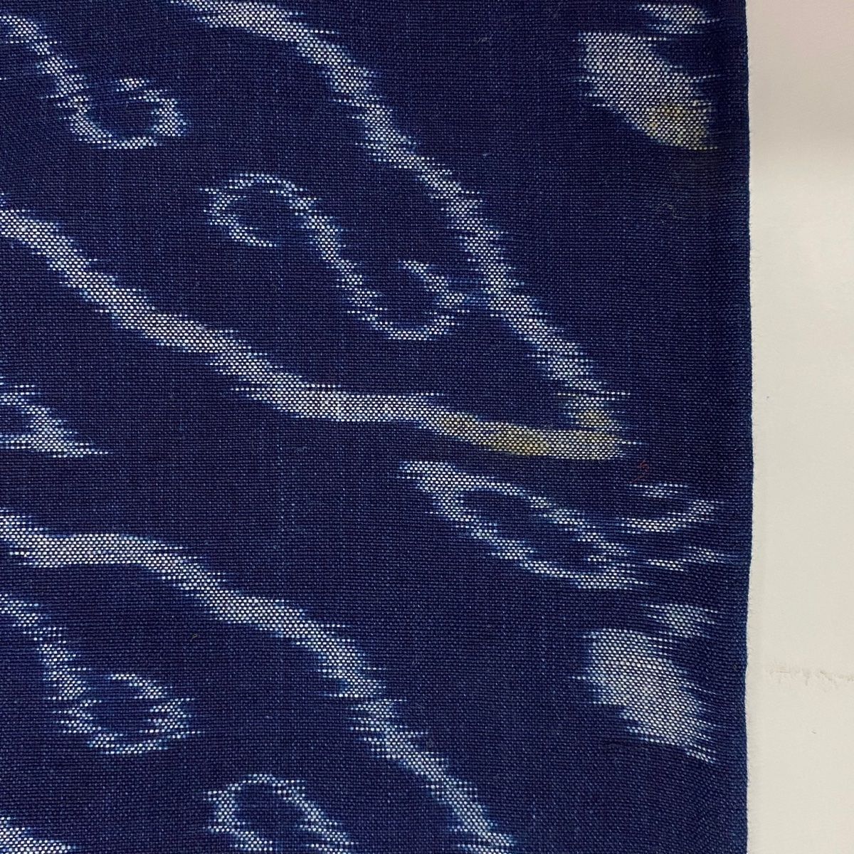 紬 身丈155cm 裄丈64cm M 単衣 バチ衿 幾何学模様 濃紺 綿 名品 【中古  