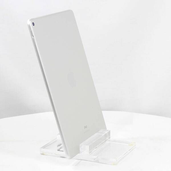 中古品〕 iPad Air 第3世代 64GB シルバー MUUK2J／A Wi-Fi【344