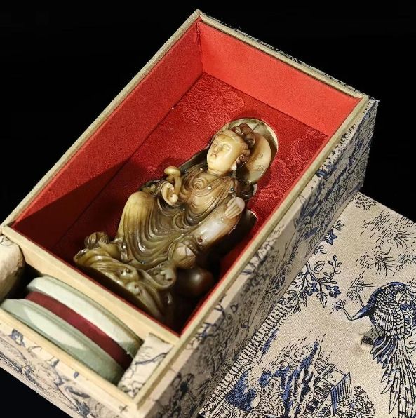 中国古美術・珍蔵木箱付寿山石白芙蓉石【如意観音仏像】立像飾り・観音 