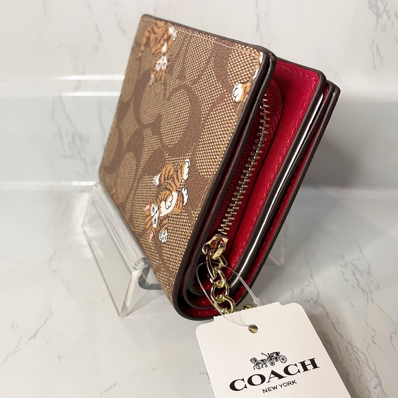 COACH シグネチャー 猫 キャット 二つ折り財布 - メルカリ