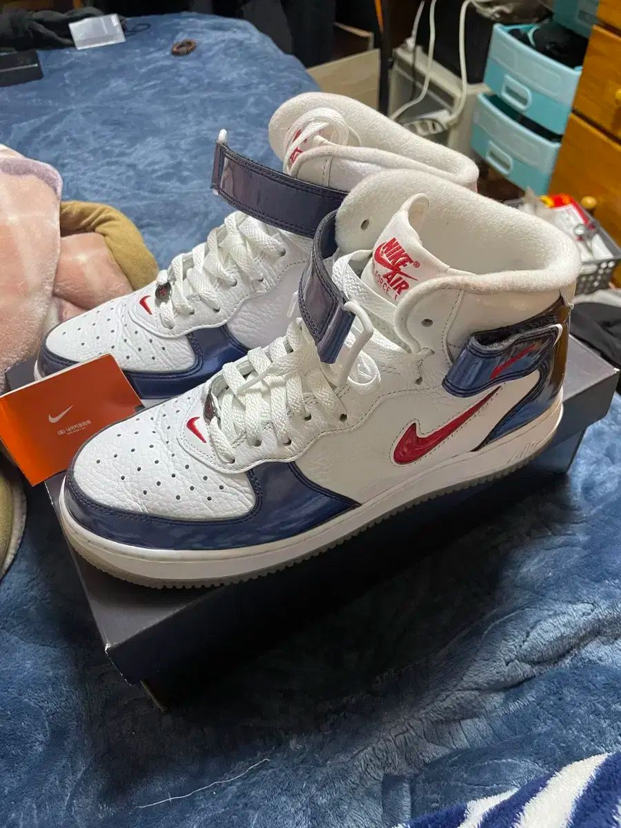NIKE ナイキ エアフォース 1 ミッド 260