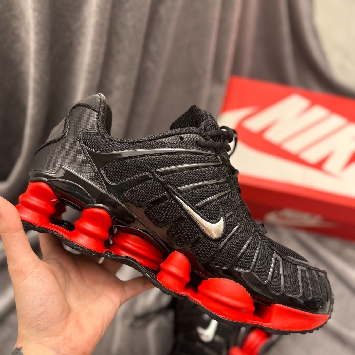 NIKE ショックスTL shox TL スニーカー ナイキ red