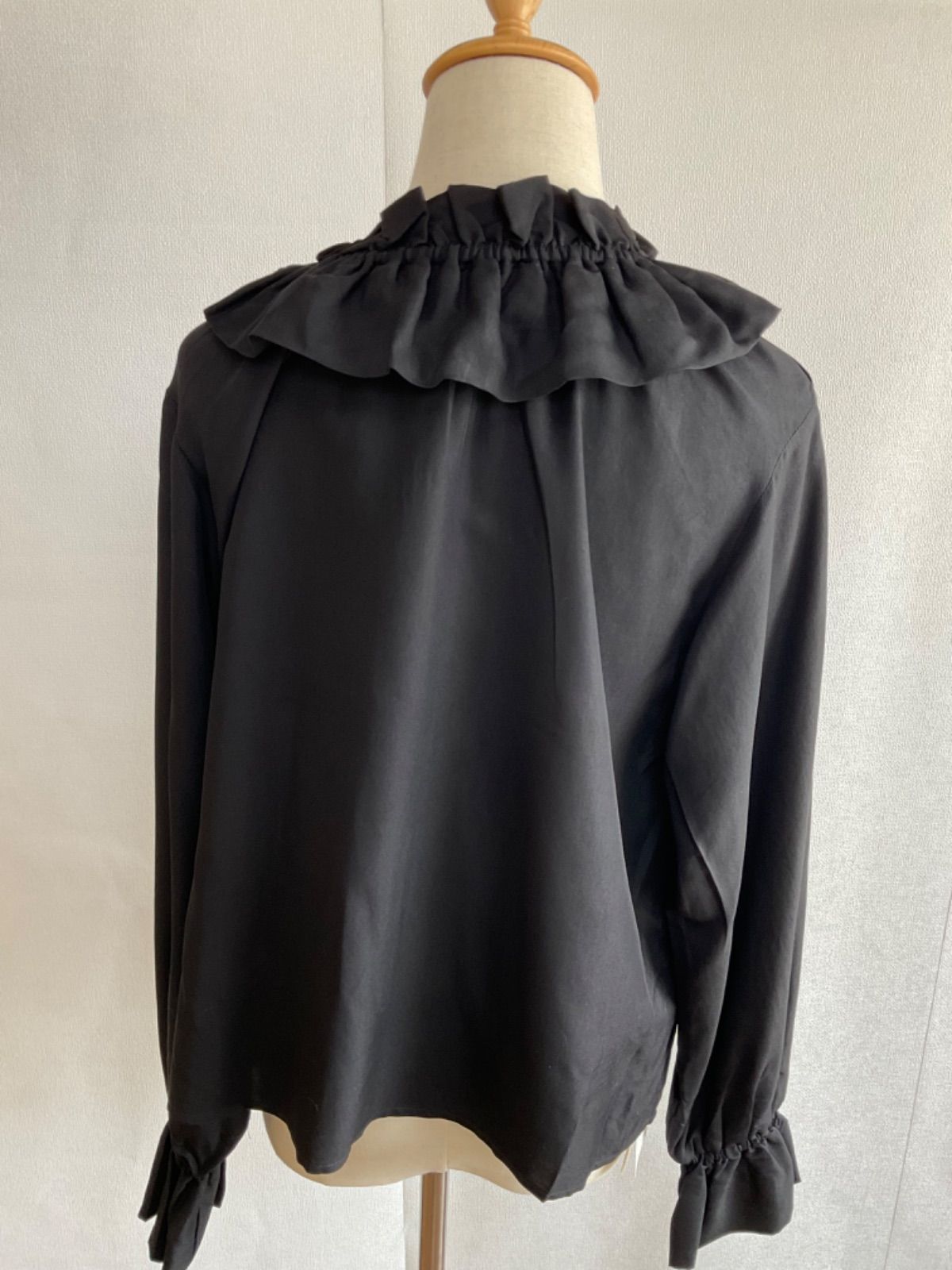 【新品.未使用】Ray BEAMS レイビームス　ブラウス　ブラック　長袖