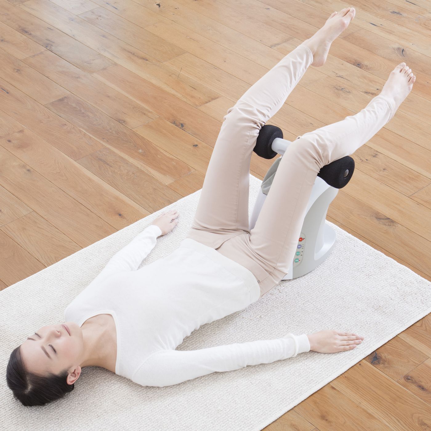 THRIVE スライヴ マッサージャー MD-082 ライフアップスマート 腰をググッと引っ張られる プロの技のストレッチが簡単にできます KANDAIZUMI_COM