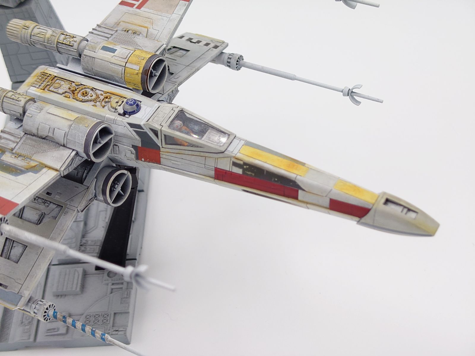 スターウォーズ プラモデル Xウイング レッド5 ルーク機 1/72 塗装完成品 検 新たなる希望 フィギュア STARWARS 2023年最終在庫  - メルカリ