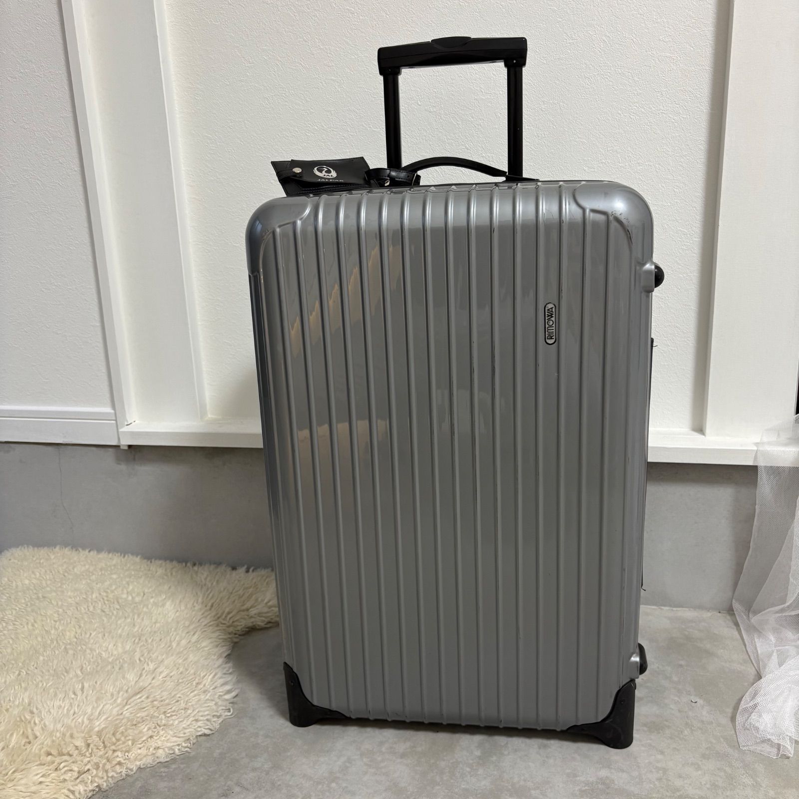 人気アイテム 美品 リモワ RIMOWA サルサ 63L 2輪 シルバー キャリー