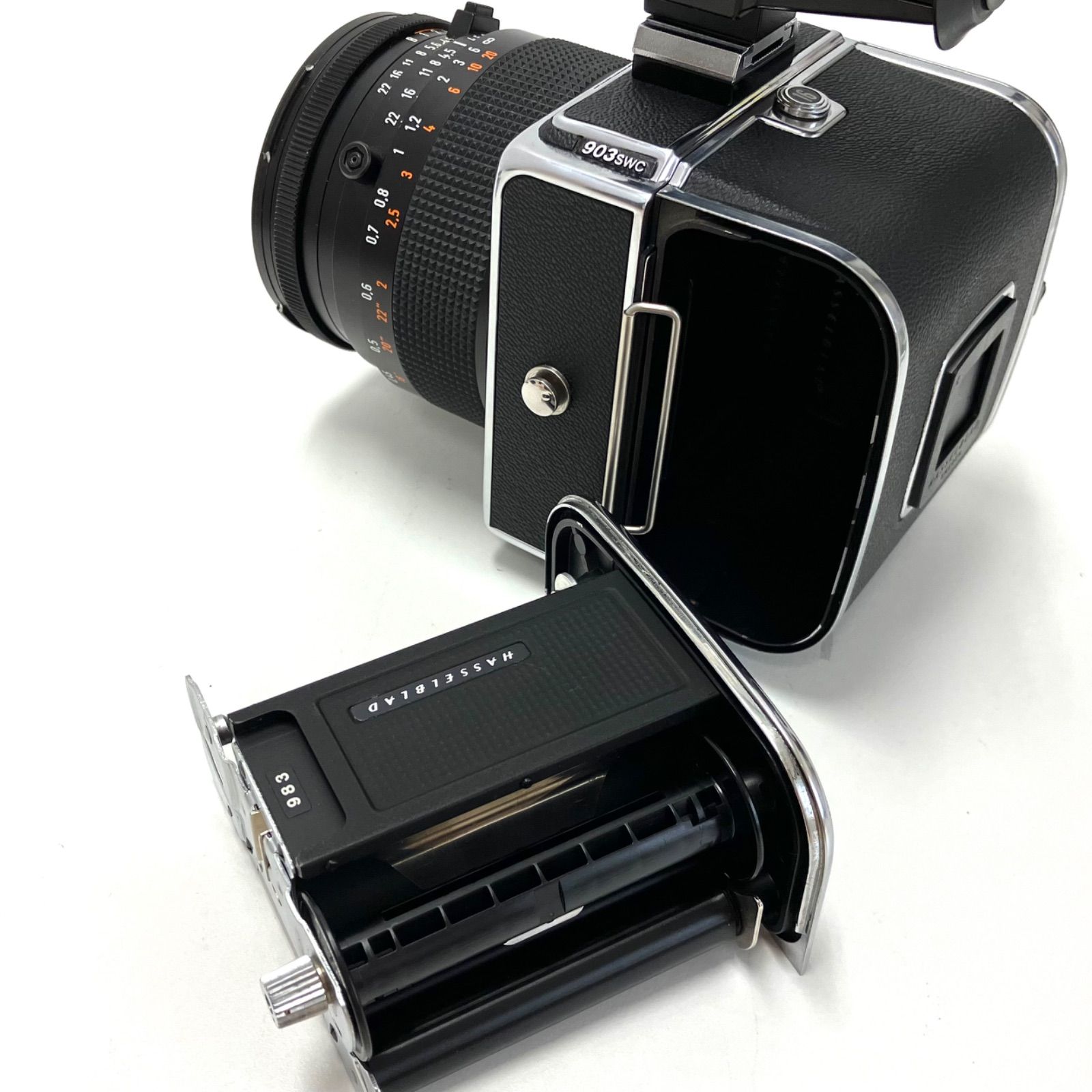 【09198】　Hasselblad 903SWC / Carl Zeiss Biogon F4.5 38mm　美品