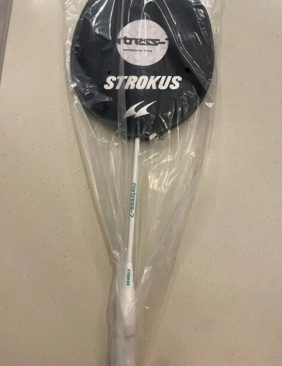 ストローク 要塞 7 バドミントン ラケット 販売