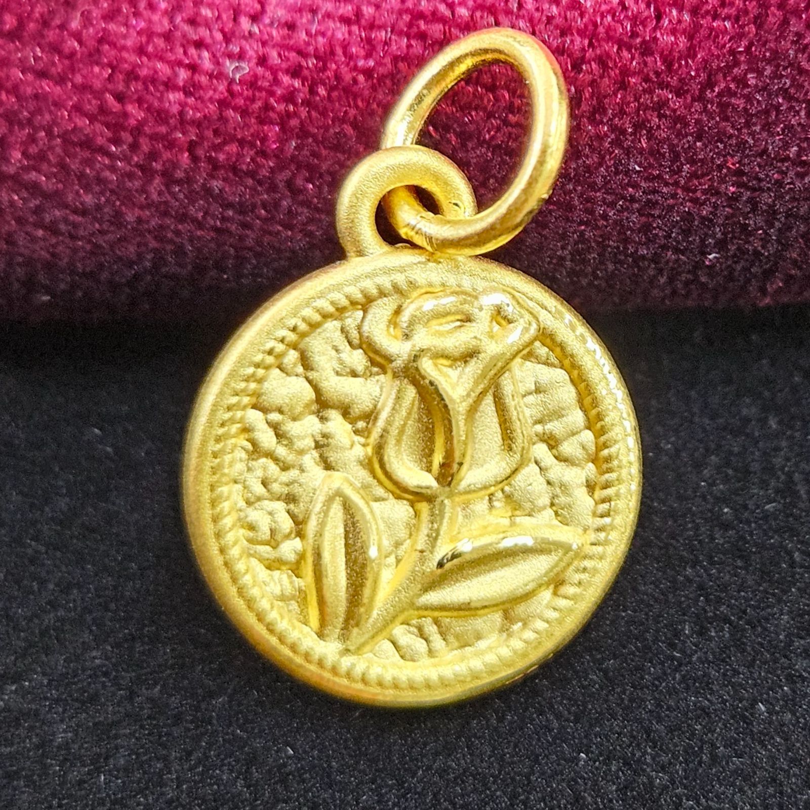 24K 24金　薔薇型　ペンダントトップ　足金999刻印入り 24K 24金 薔薇型 ペンダントトップ 足金999刻印入り