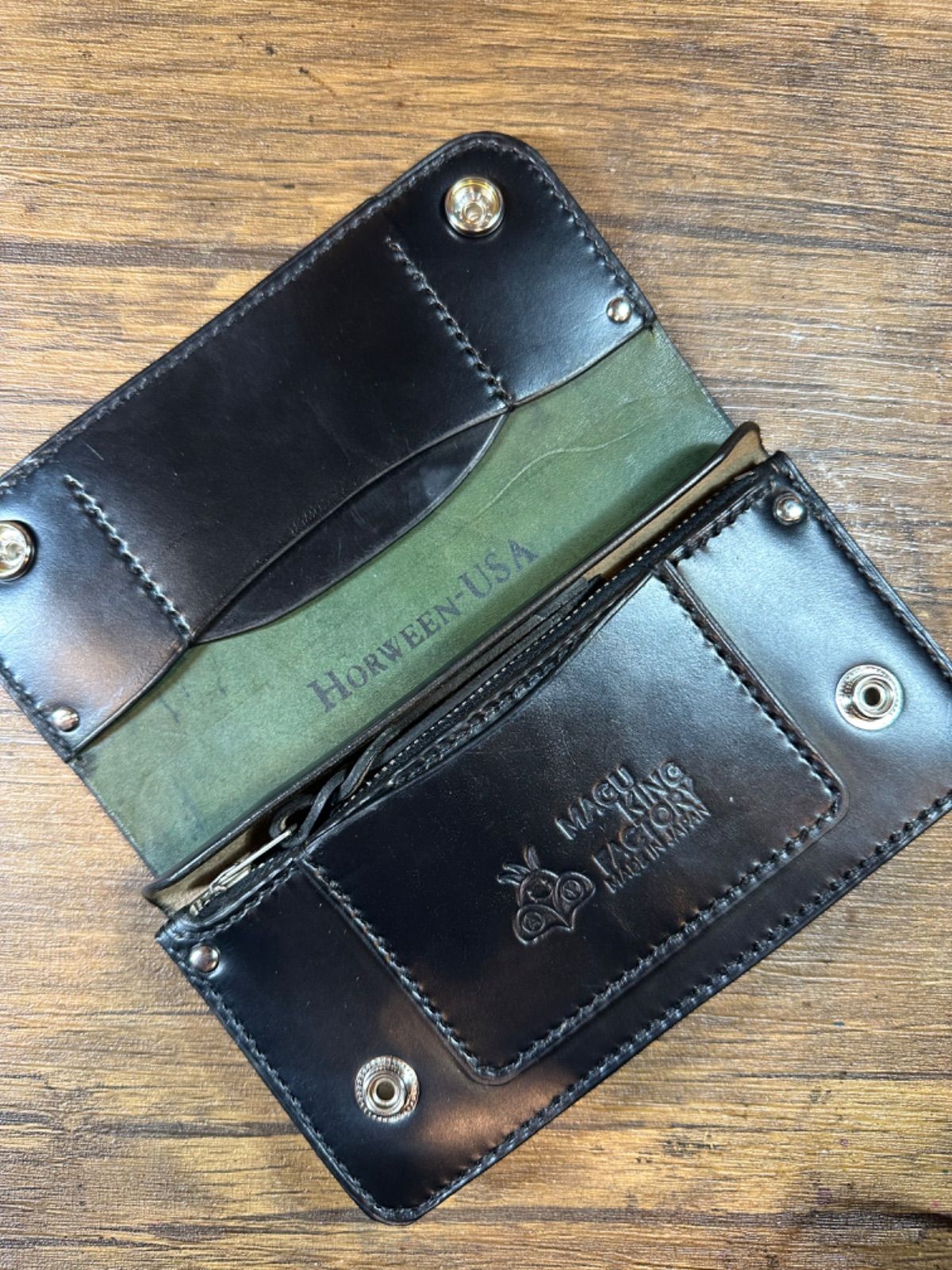 マグキングファクトリー三層 トラッカーウォレット ホーウィン社クロムエクセル マグキングファクトリー三層 トラッカーウォレット ホーウィン社