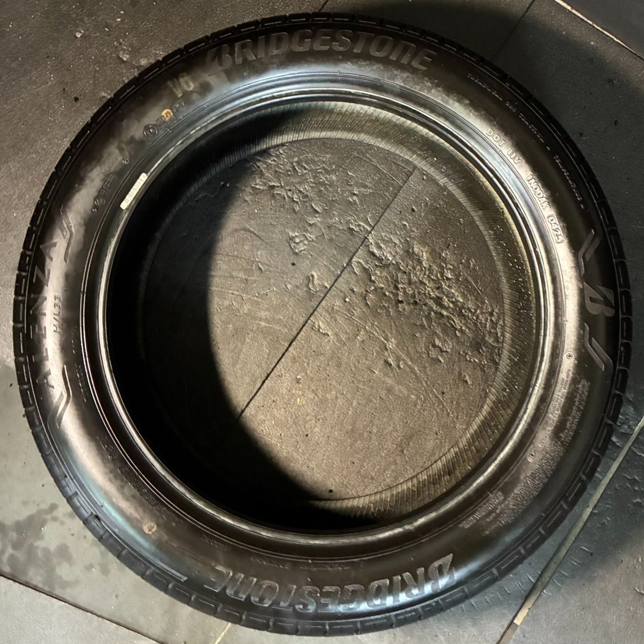 BRIDGESTONE アレンザ