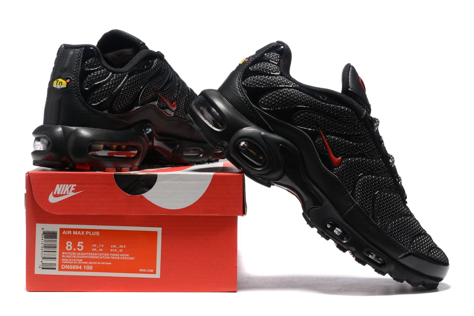 Nike Air Max Plus OGTripleブラックレッド