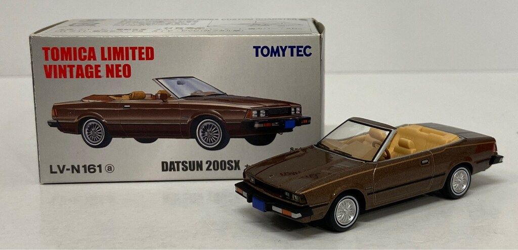 トミーテック TOMICA LIMITED VINTAGE NEO DATSUN 200SX カスタムロードスター(ブラウン) LV-N161a