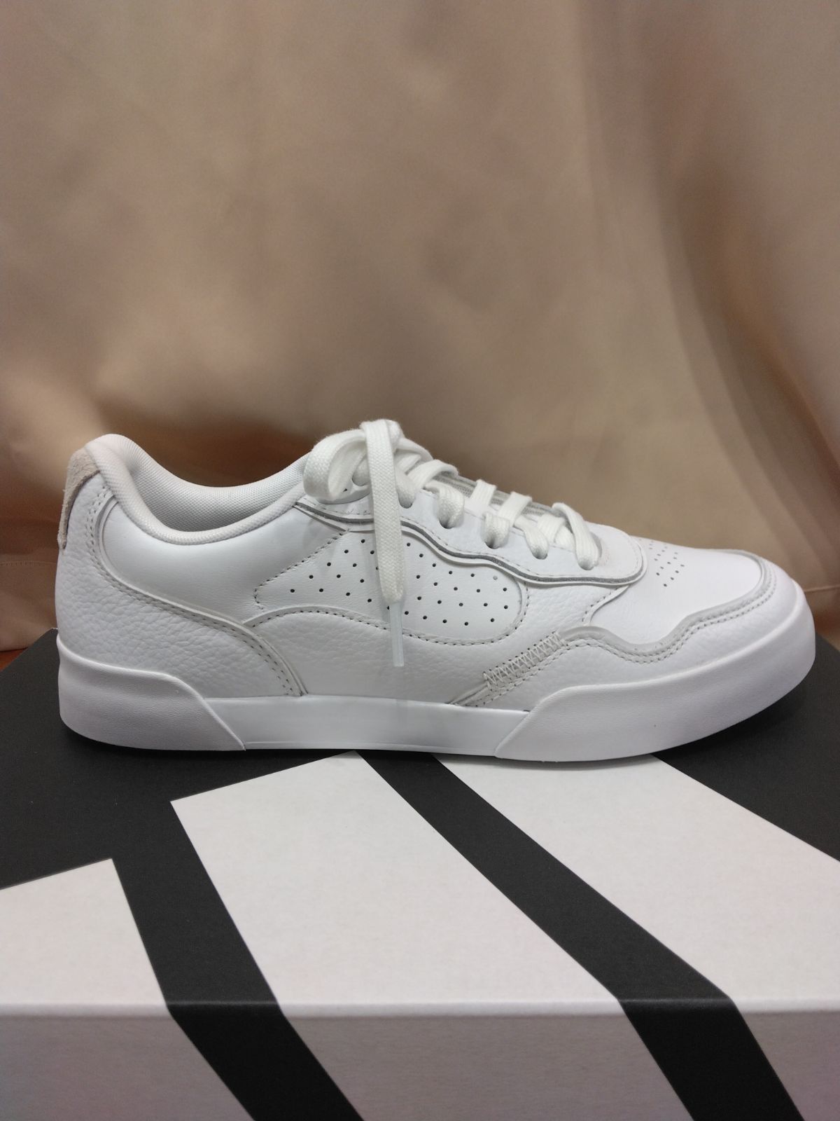 最大15％オフで販売。 アディダス adidas レトロクロス 25 メンズ スパイクレス ゴルフシューズ NLK88 IH339620 25年モデル 新橋店