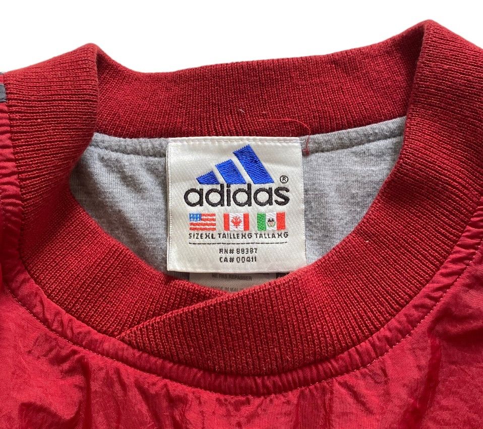 90s adidas アディダス 胸ロゴ刺繍 古着 常田大希着用 - ゆるい古着屋