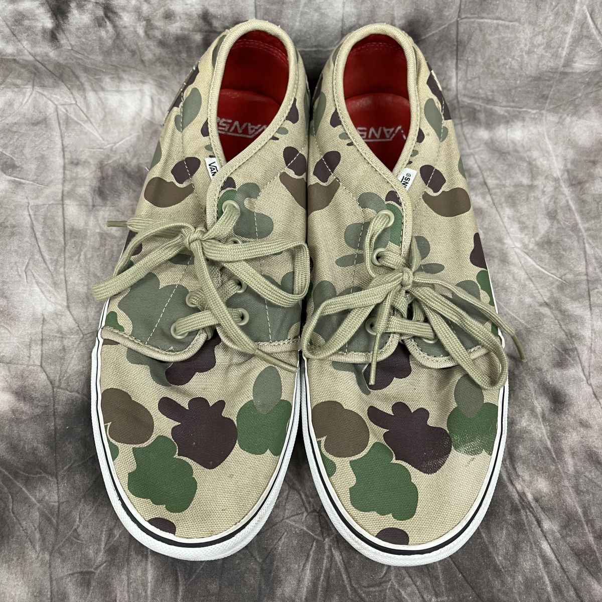 Supreme hotsell vans 106