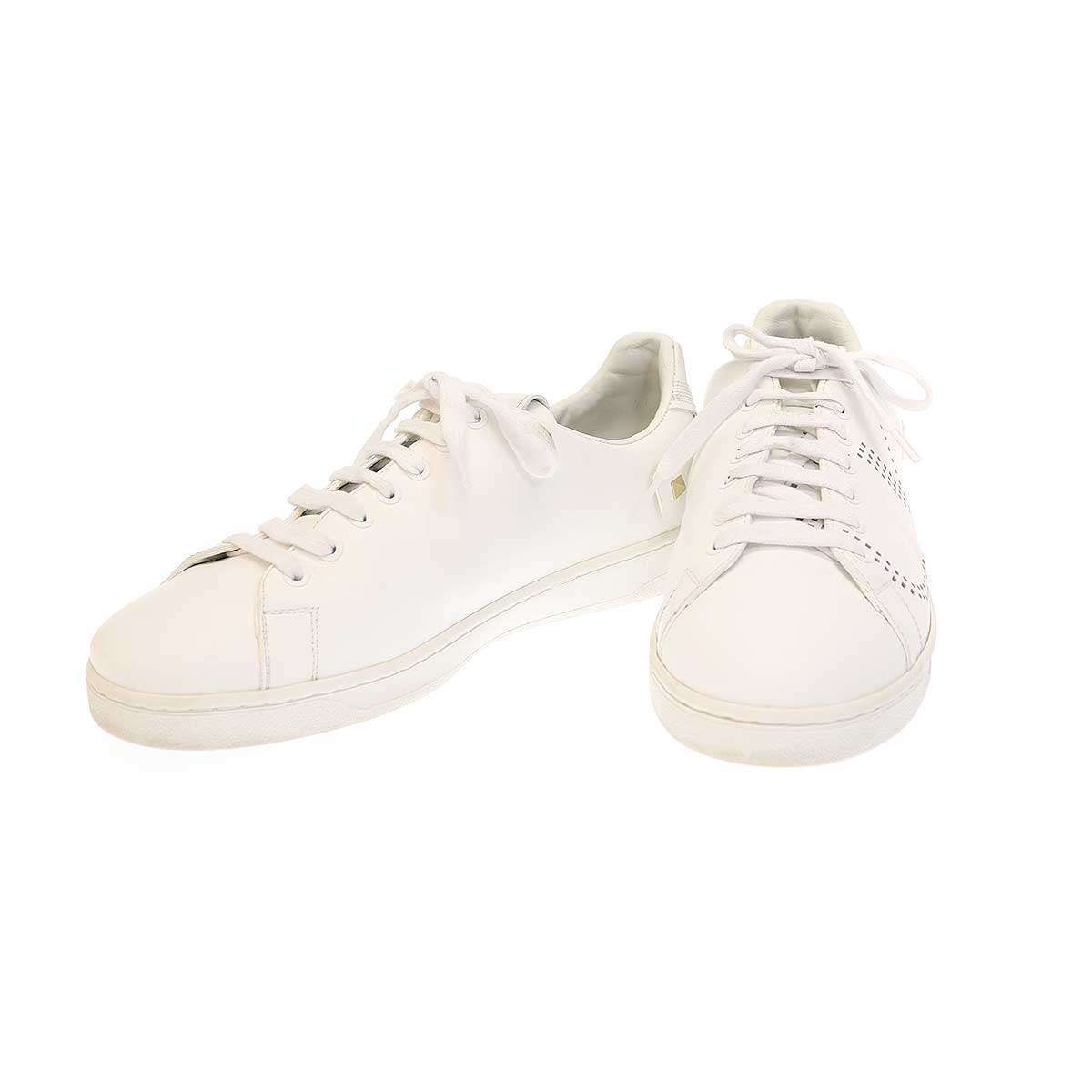 VALENTINO GARAVANI ヴァレンティノ ガラヴァーニ ロックスタッズVロゴ