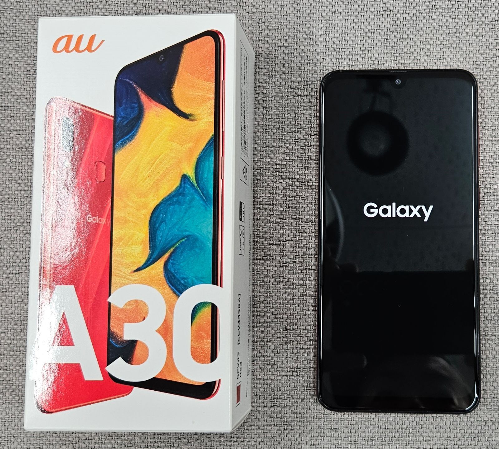SCV43 SAMSUNG Galaxy A30 SIMロック解除済 （美品） 新品】GALAXY A30