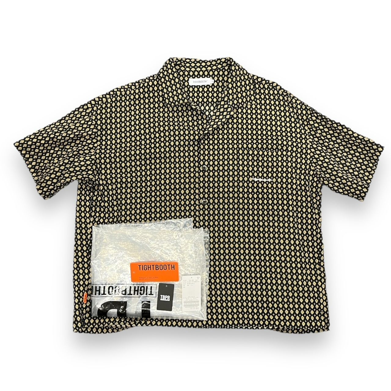 81524224_6