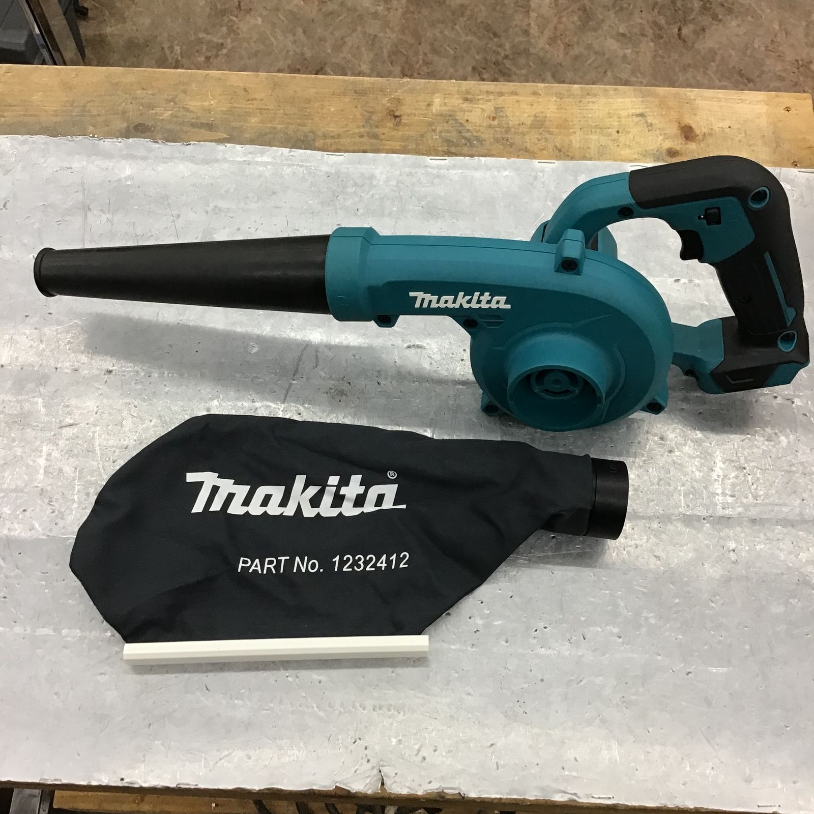 〇マキタ(makita) 充電式ブロワ UB100DZ 10.8vシリーズ 本体のみ(バッテリー・充電器別売)【所沢店】 - メルカリ