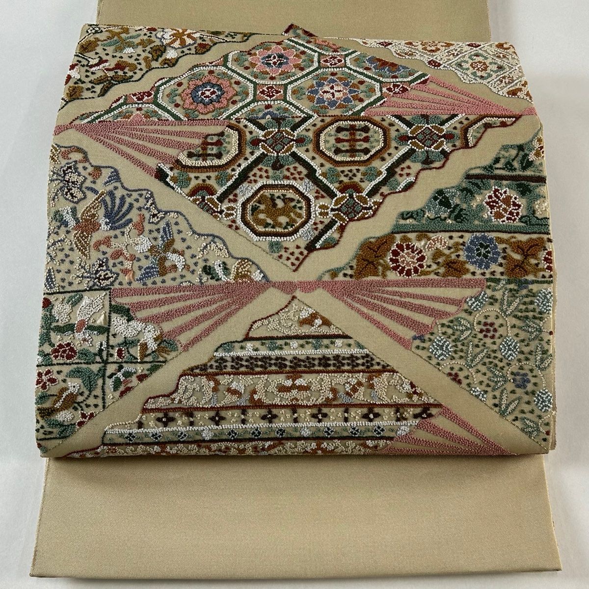 みか☆みか様専用 A618☆高級‼️豪華刺繍‼️お正月‼️袋帯正絹