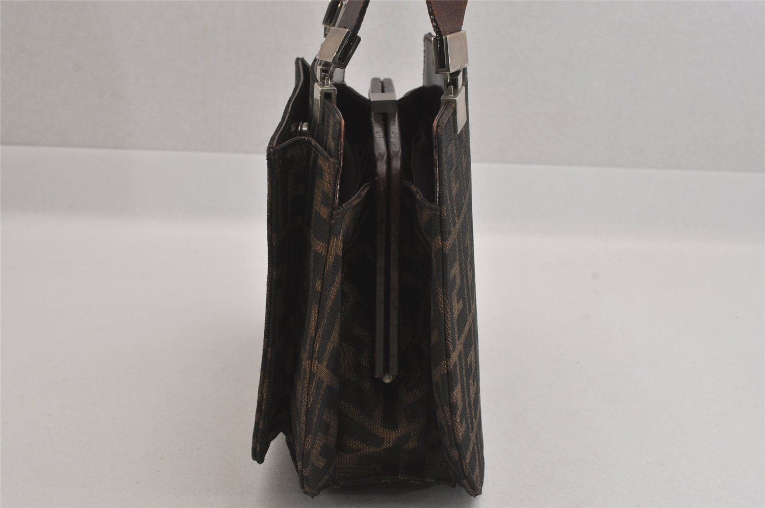 FENDI フェンディ ヴィンテージ チェー ンストラップ ポシェット 
