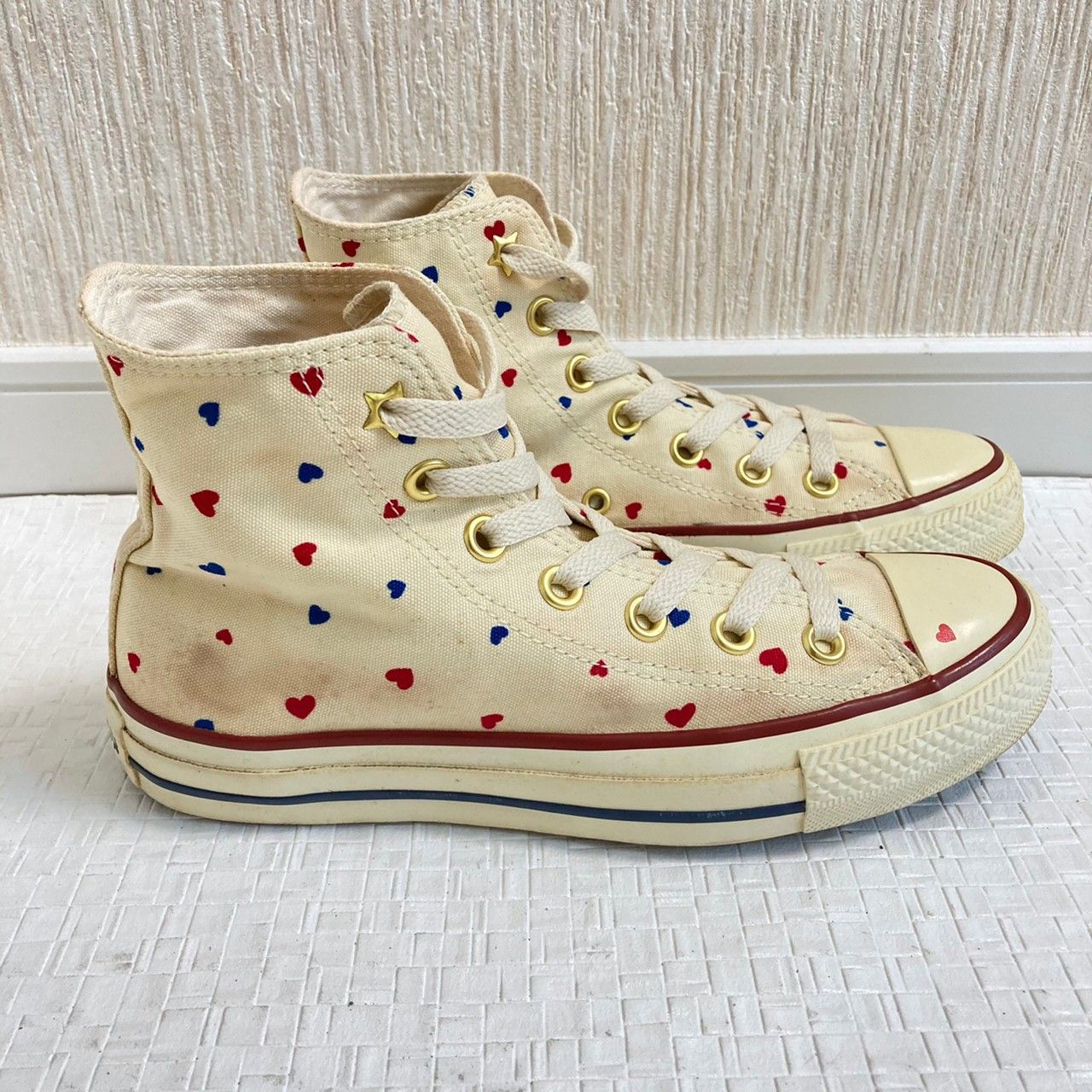 CONVERSE】 コンバース ALLSTAR オールスター HI ハイカット スニーカー 定番人気 アメカジ カジュアル ヴィンテージ ビンテージ  ストリート スポーツ バッシュ キャンバス ハート 総柄 レディース サイズ 22.5㎝ / 505U - メルカリ